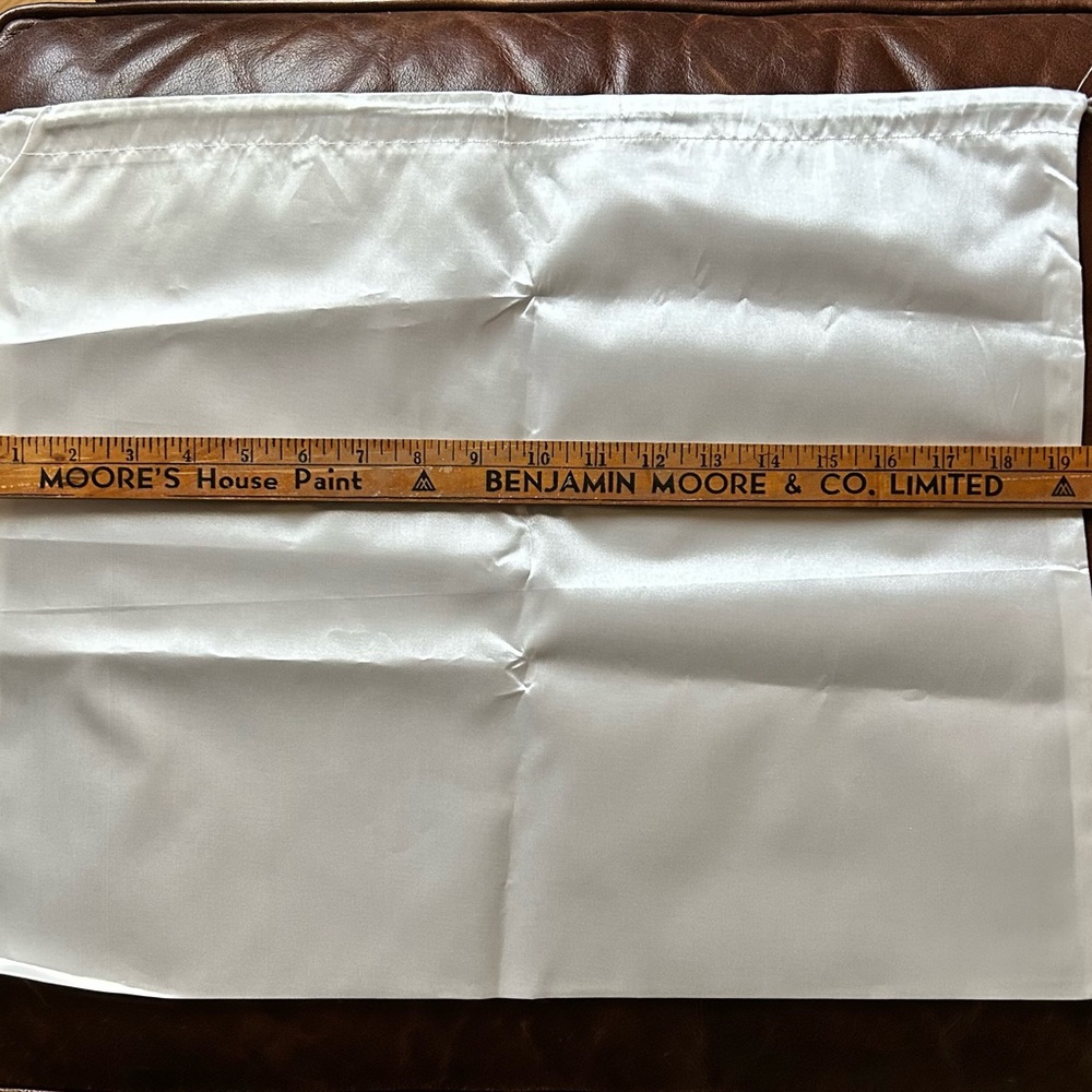 Silk Drawstring Dust Bag - Unbranded - H 16” x L 191/2”